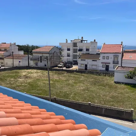 With Sea View Terrace アパート アトウギア・ダ・バレイア